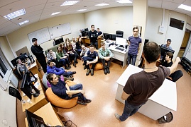 День открытых дверей для студентов ИМКН УрФУ | В гостях у Департамента контактных центров (Екатеринбург, 2017)