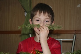 «От улыбки станет всем светлей» | На мастер-классе «Рождественский венок» (Первоуральск, декабрь, 2017)